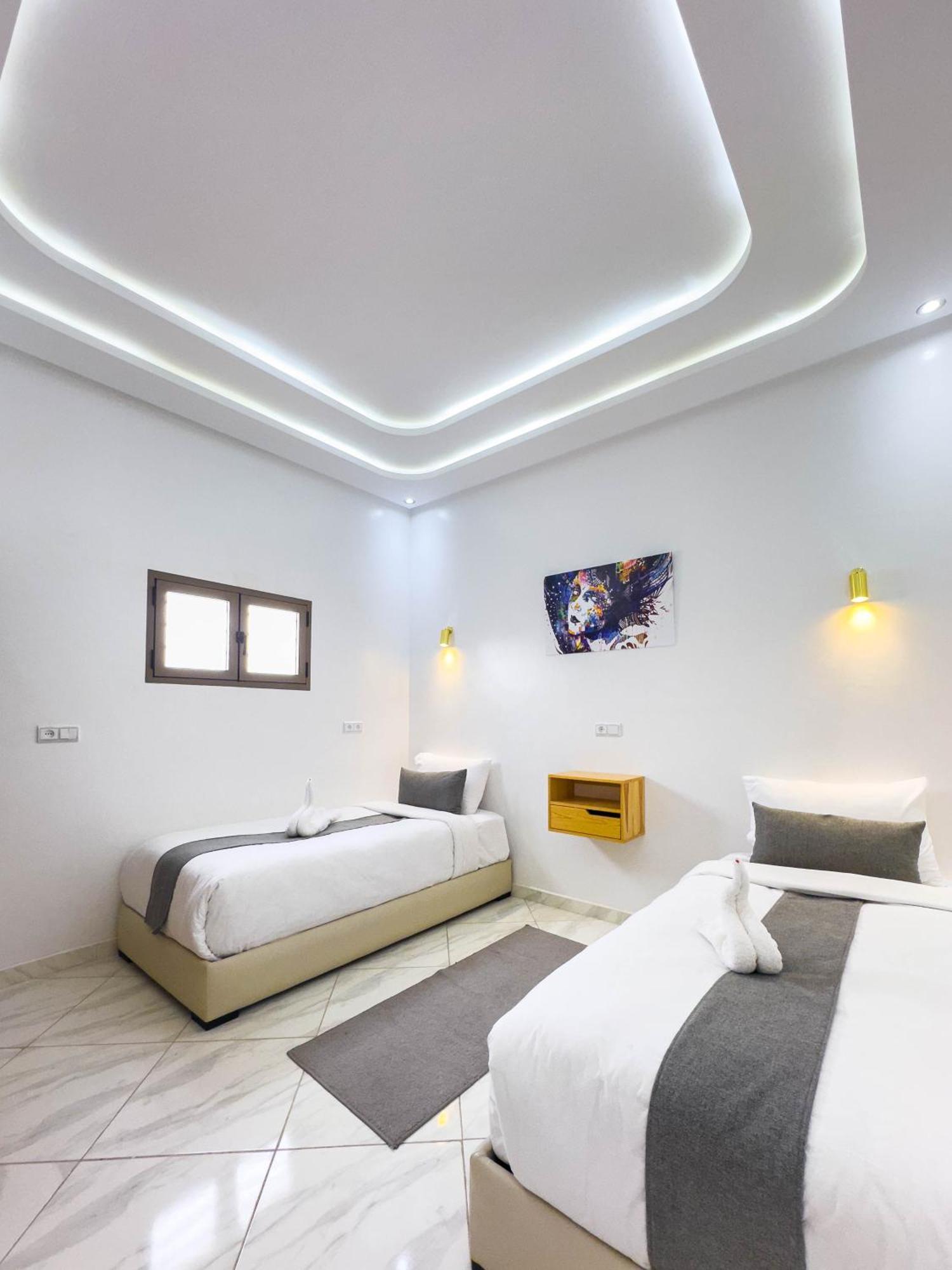 Hotel Apartment America Дакла Екстериор снимка