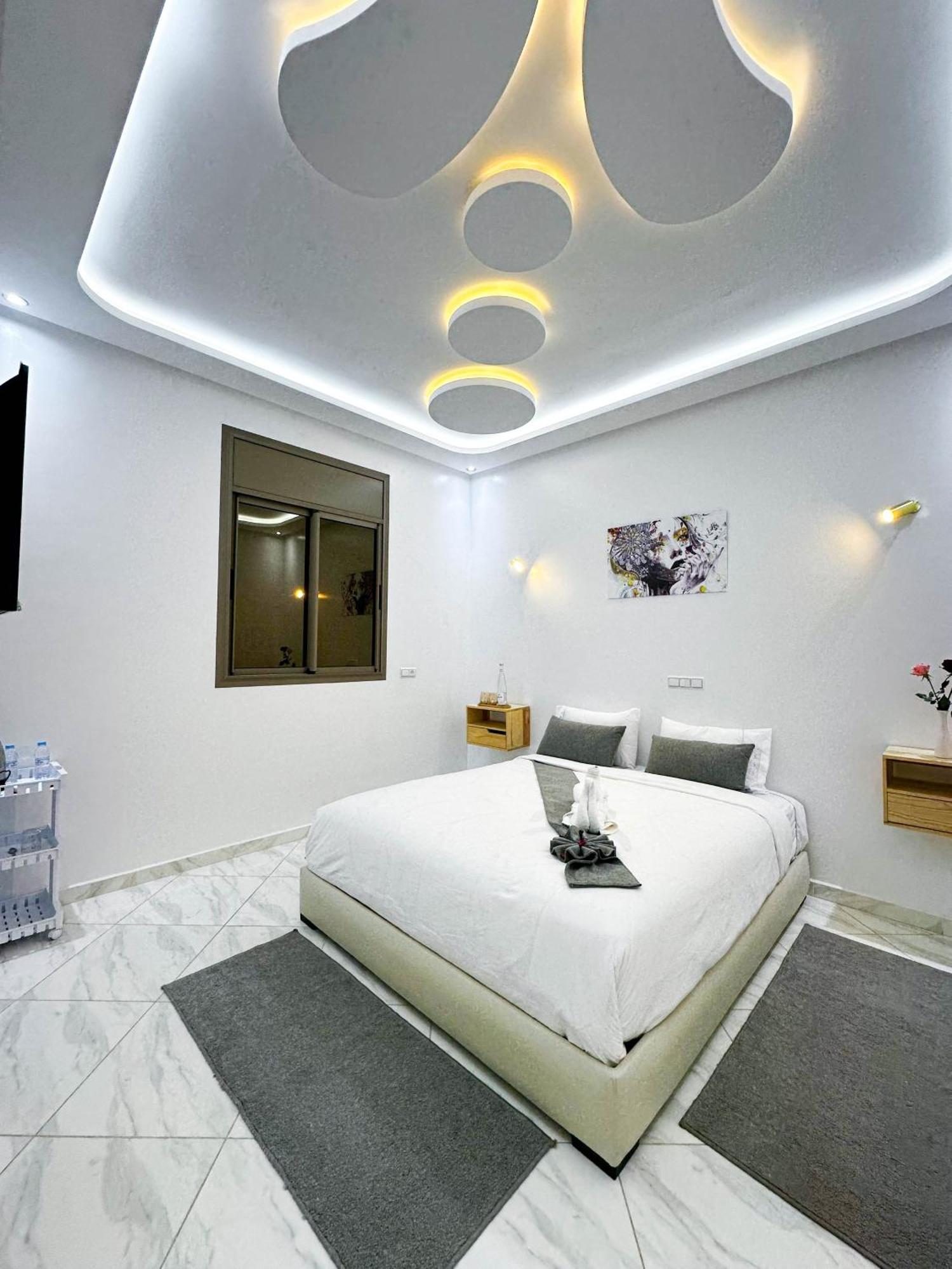 Hotel Apartment America Дакла Екстериор снимка