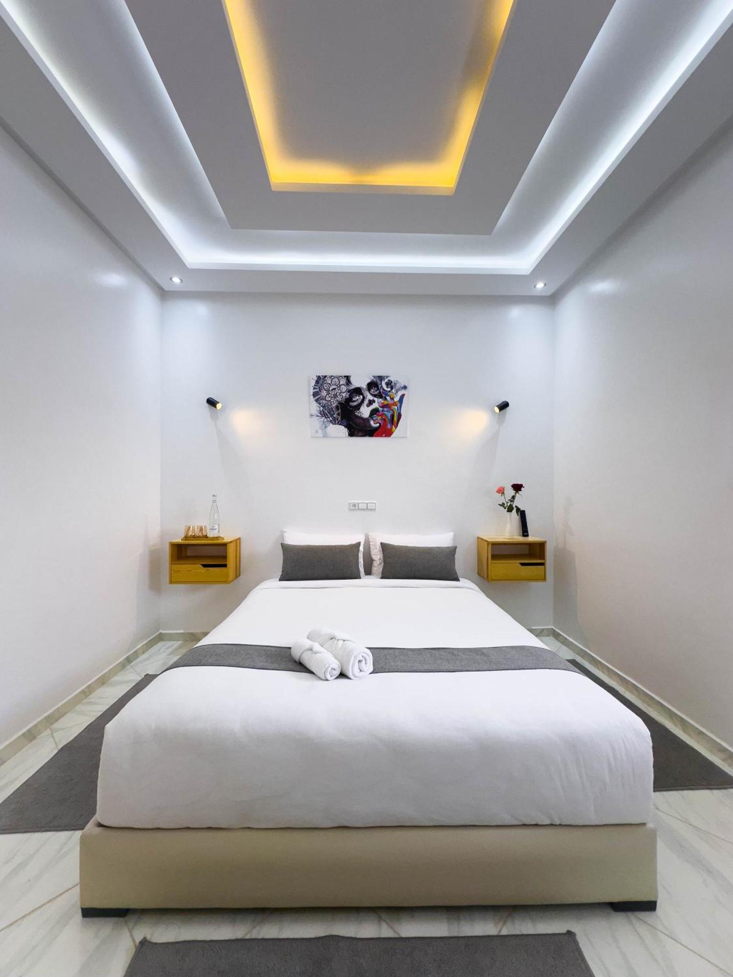 Hotel Apartment America Дакла Екстериор снимка