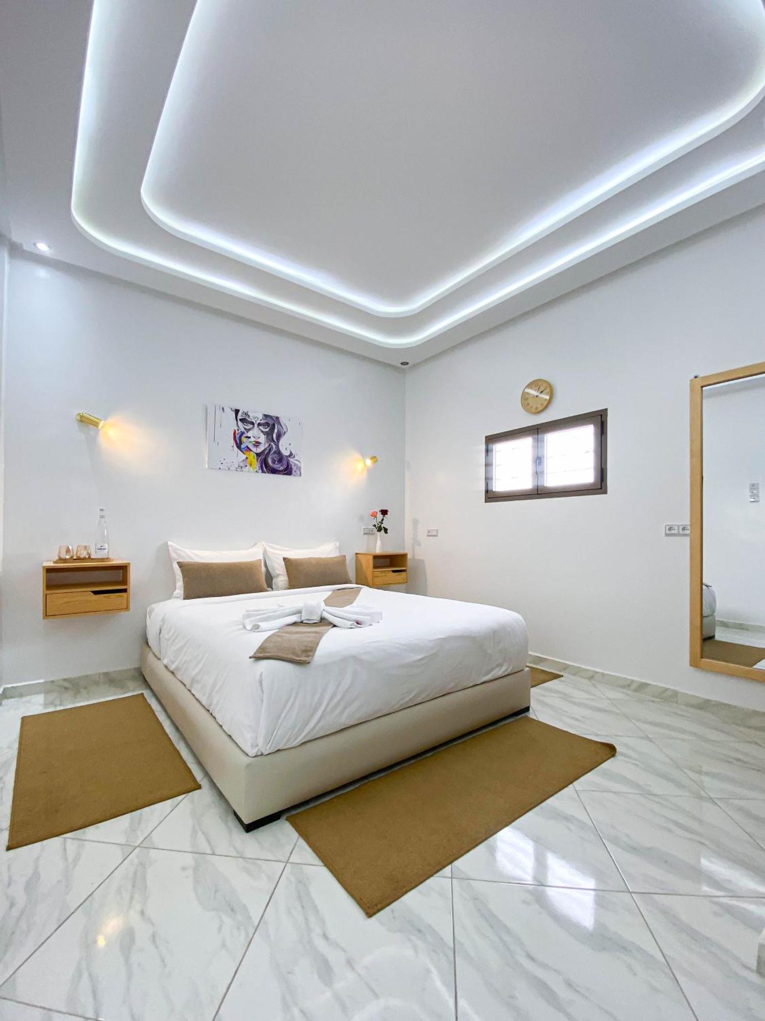 Hotel Apartment America Дакла Екстериор снимка