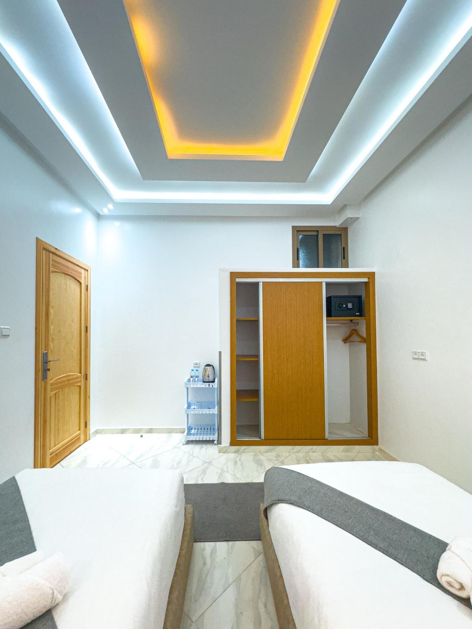 Hotel Apartment America Дакла Екстериор снимка