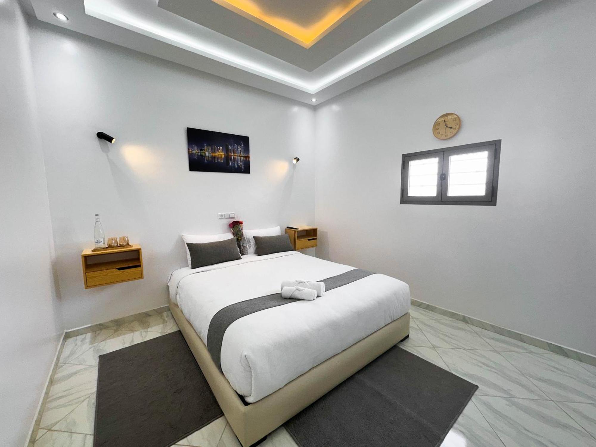 Hotel Apartment America Дакла Екстериор снимка