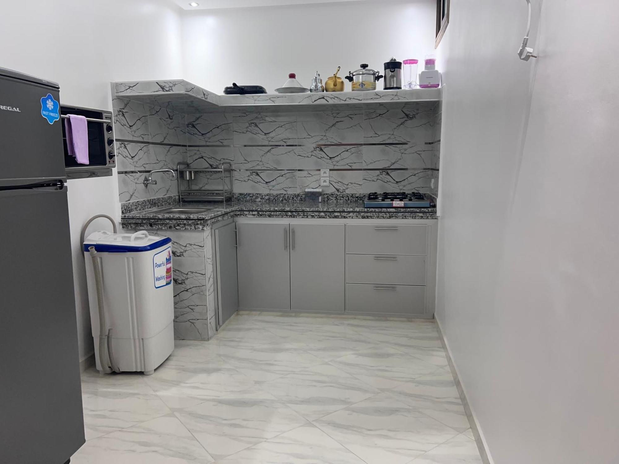 Hotel Apartment America Дакла Екстериор снимка