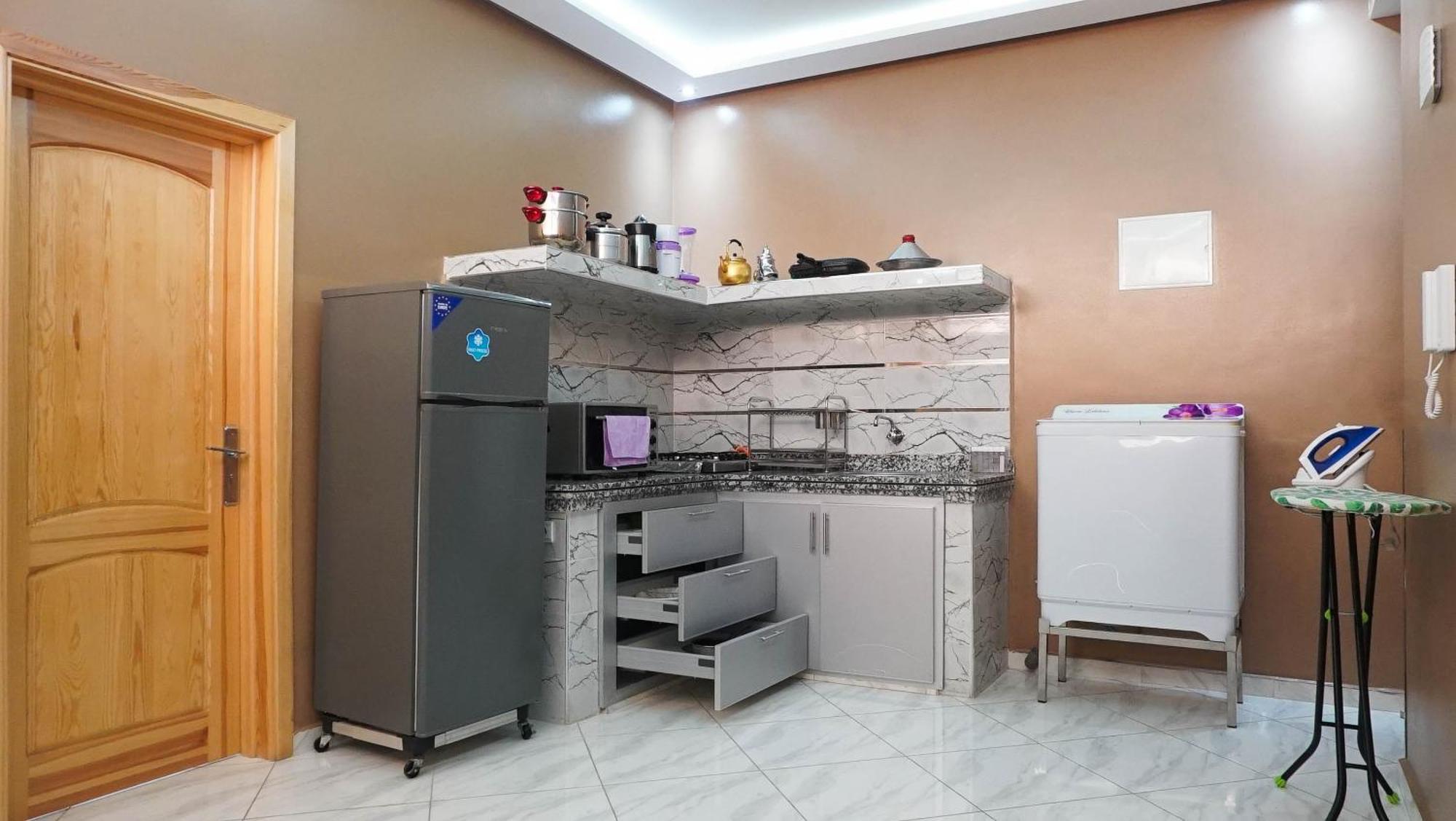 Hotel Apartment America Дакла Екстериор снимка